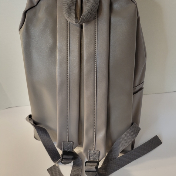 Pink Gray Womens  Backpack.  NWOT 😍 B1 - Picture 12 of 16